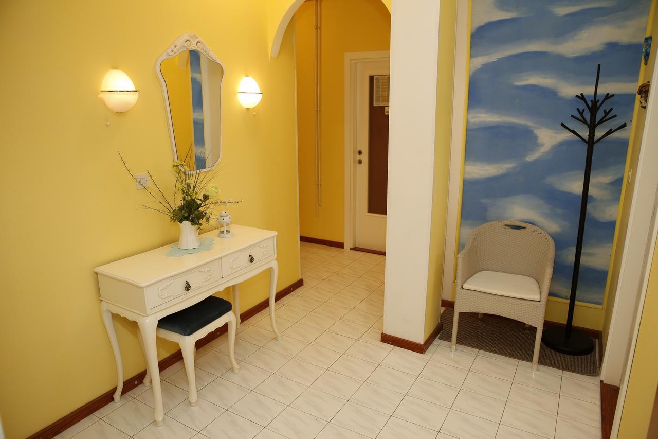 Apartment Lambasa Vodice Buitenkant foto
